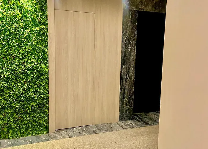 M&m Center With Free Parking Apartment *