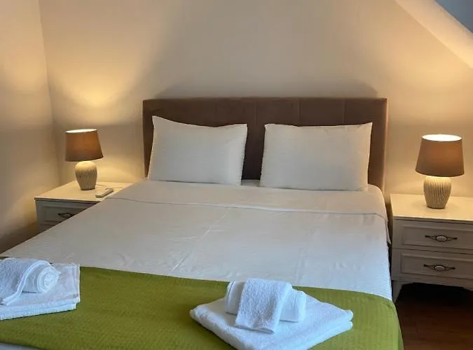 M&m Center With Free Parking Apartment *