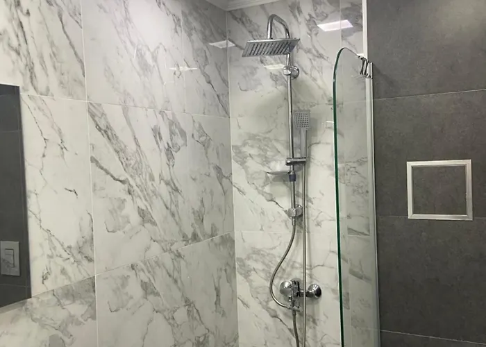 M&m Center With Free Parking Apartment