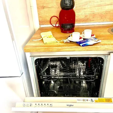 M&m Center With Free Parking Daire Filibe