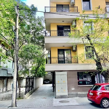 M&m Center With Free Parking Apartment *