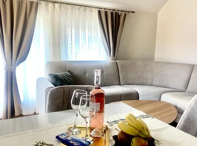 M&m Center With Free Parking 普罗夫迪夫