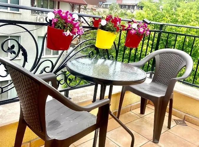 M&m Center With Free Parking Apartment *